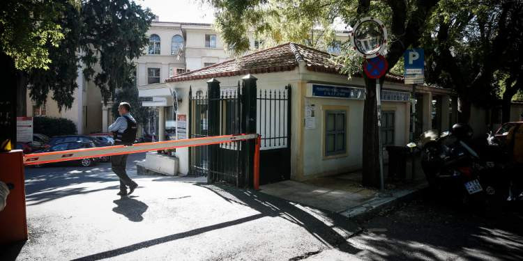 Μήνυση της ΠΟΕΔΗΝ κατά του Παύλου Πολάκη για το θέμα της «χολέρας» στο Ελενα Βενιζέλου